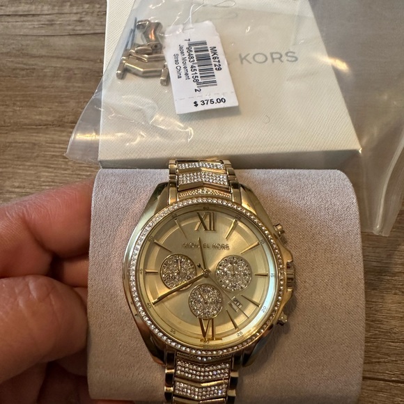 Gently Used-Michael Kors Women Watch - Picture 2 of 8